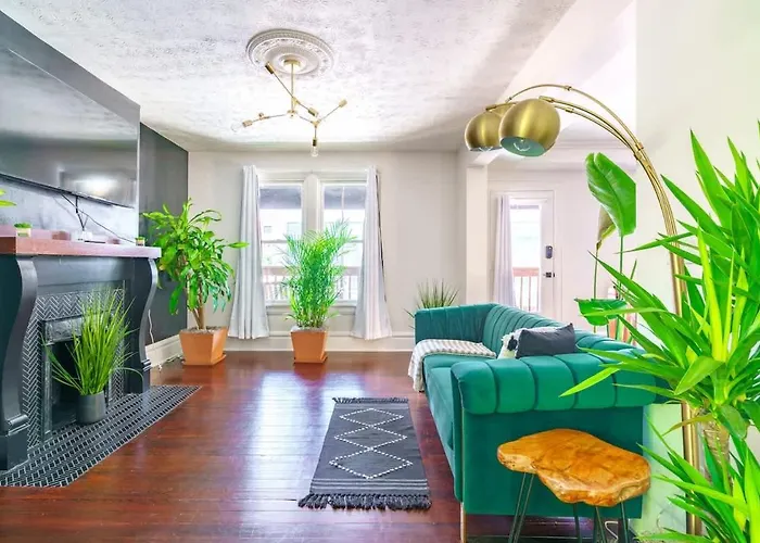 Сasa de vacaciones Jungle Casa By Jungle House Walkable To High Street Near Nationwide Arena Convention Center & Osu Private Parking Downtown & Short Columbus