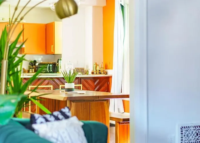Сasa de vacaciones Jungle Casa By Jungle House Walkable To High Street Near Nationwide Arena Convention Center & Osu Private Parking Downtown & Short Columbus