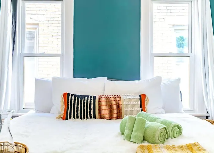 Сasa de vacaciones Jungle Casa By Jungle House Walkable To High Street Near Nationwide Arena Convention Center & Osu Private Parking Downtown & Short Columbus