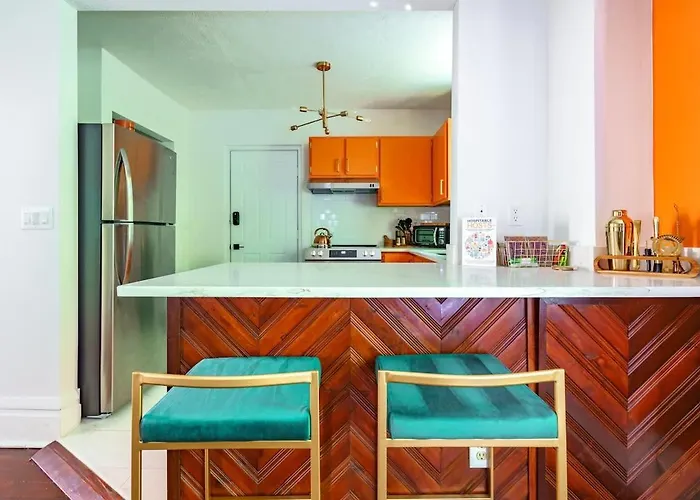 Сasa de vacaciones Jungle Casa By Jungle House Walkable To High Street Near Nationwide Arena Convention Center & Osu Private Parking Downtown & Short *