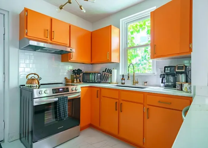 Jungle Casa By Jungle House Walkable To High Street Near Nationwide Arena Convention Center & Osu Private Parking Downtown & Short Сasa de vacaciones *
