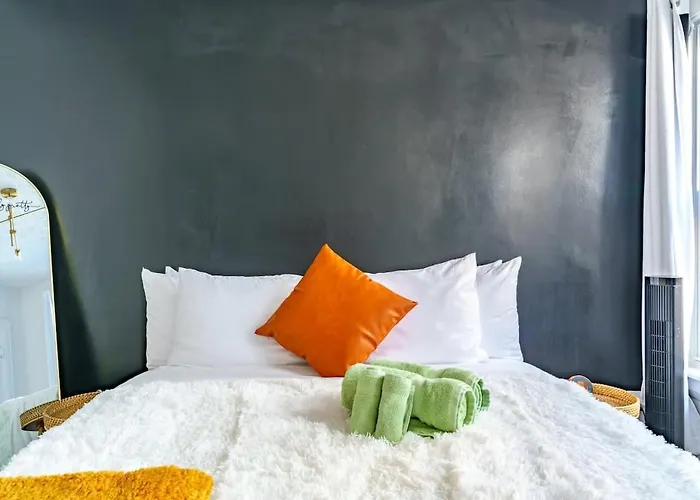 Jungle Casa By Jungle House Walkable To High Street Near Nationwide Arena Convention Center & Osu Private Parking Downtown & Short Сasa de vacaciones *