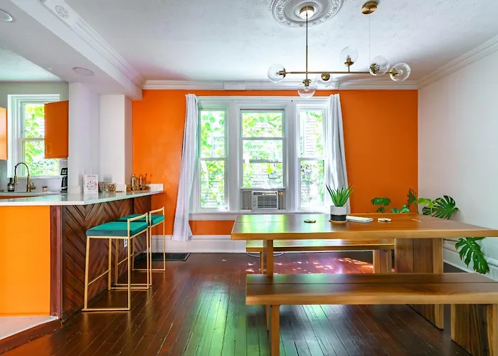 Сasa de vacaciones Jungle Casa By Jungle House Walkable To High Street Near Nationwide Arena Convention Center & Osu Private Parking Downtown & Short *