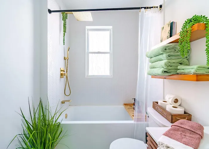 Jungle Casa By Jungle House Walkable To High Street Near Nationwide Arena Convention Center & Osu Private Parking Downtown & Short Сasa de vacaciones